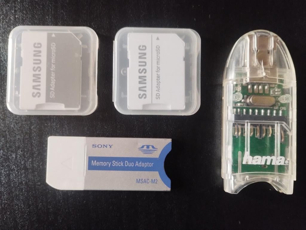 Verschillende adapters voor opslaggeheugen, Computers en Software, Geheugenkaartlezers, Zo goed als nieuw, Ophalen