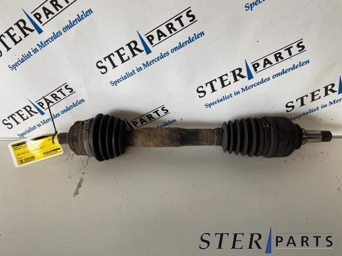 Arbre de transmission avant gauche d'un Mercedes A-Klasse, Enlèvement ou Envoi, 3 mois de garantie, Utilisé, Mercedes-Benz