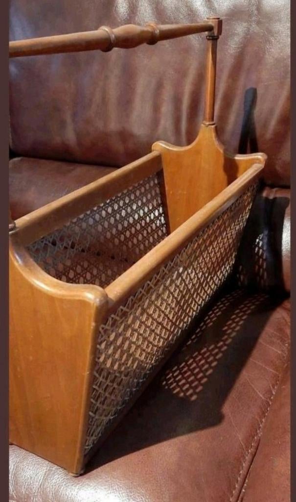Vintage Houten kranten bak, Ophalen of Verzenden, Zo goed als nieuw