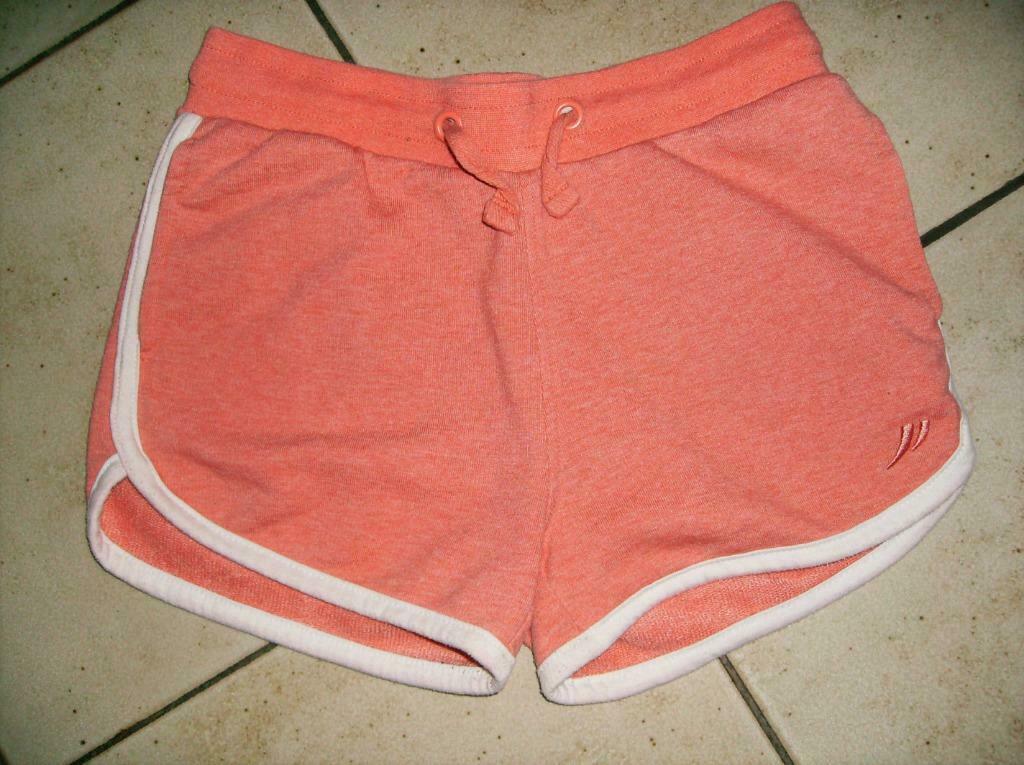 roze zalm kleurige short mt 152, Enlèvement ou Envoi, Utilisé, Fille, Pantalon
