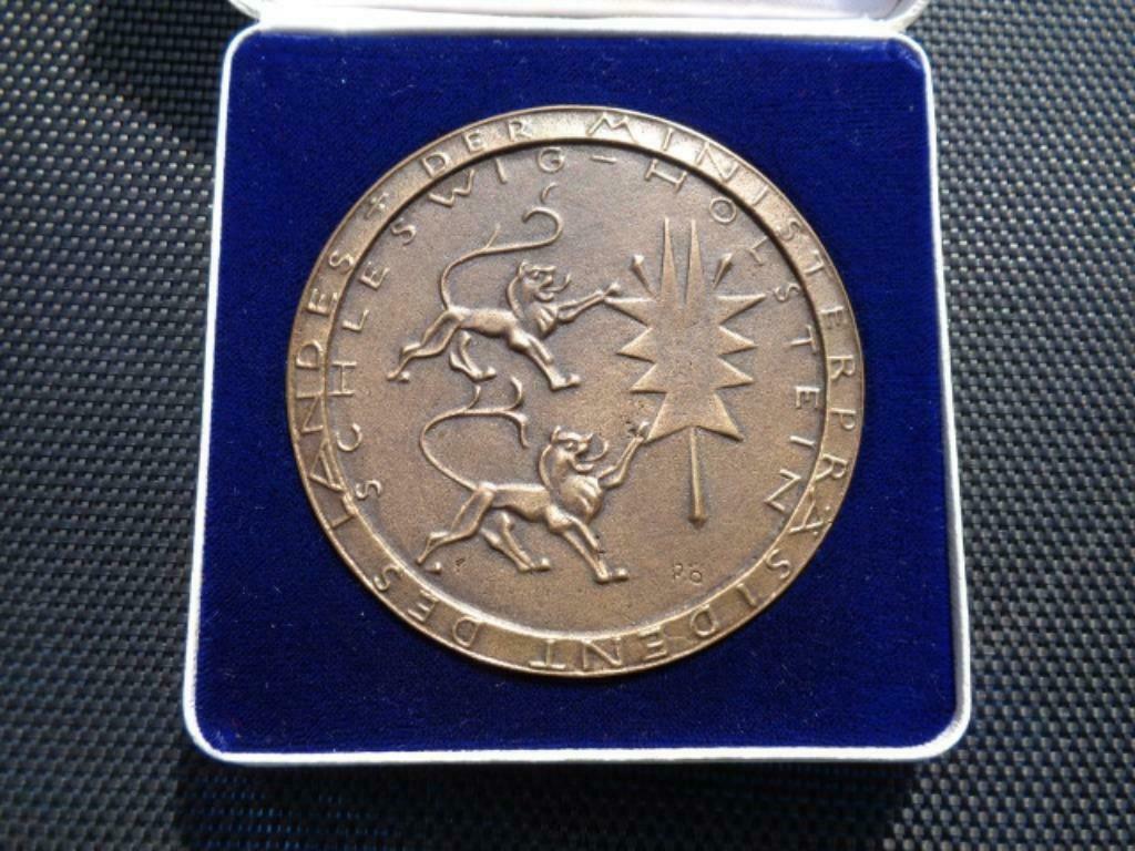 Penning in etui voor 100 jarigen , Schleswig Holstein / D, Enlèvement ou Envoi, Bronze