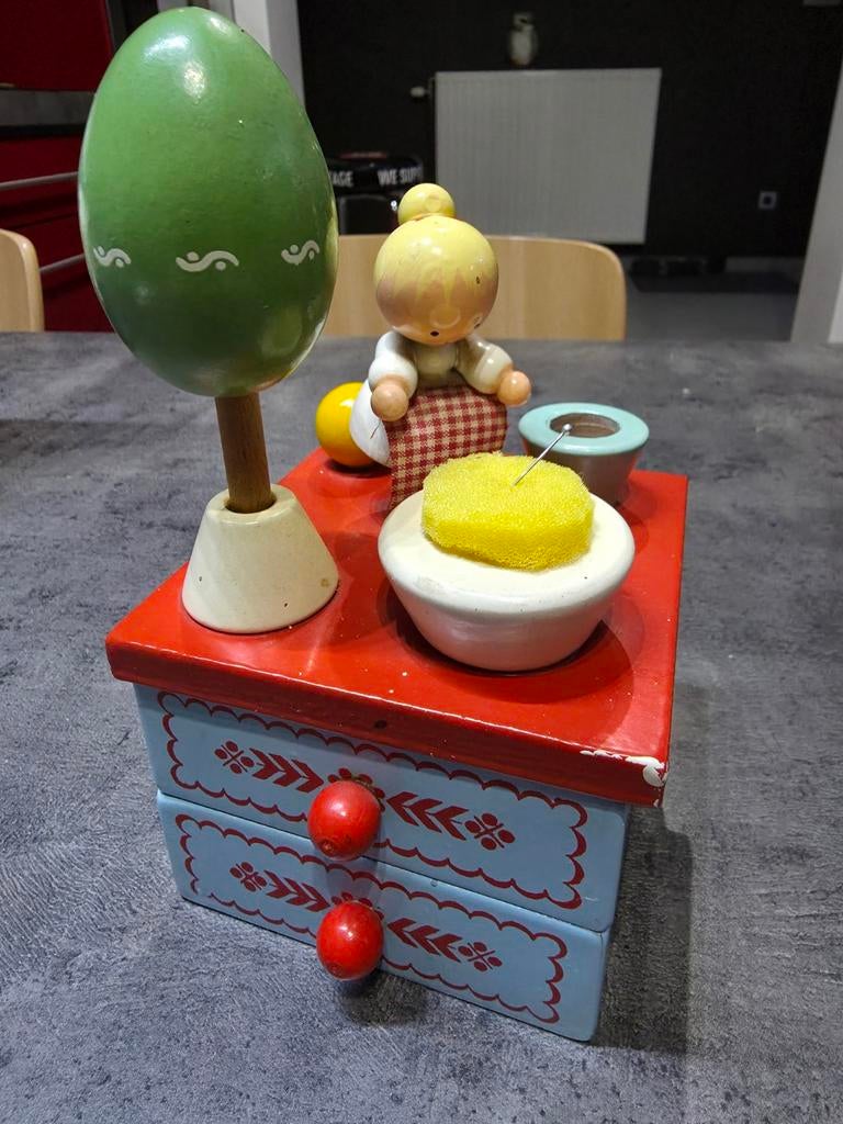 Vintage houten naaikistje, Antiek en Kunst, Ophalen of Verzenden