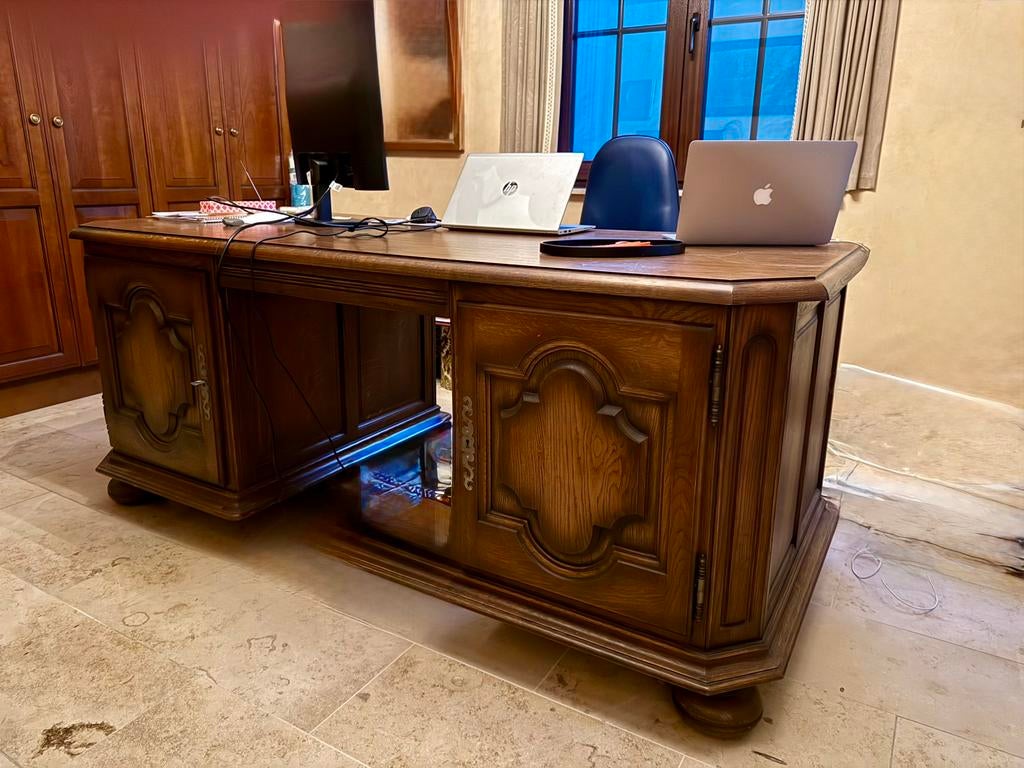 Massief eiken bureau, Ophalen