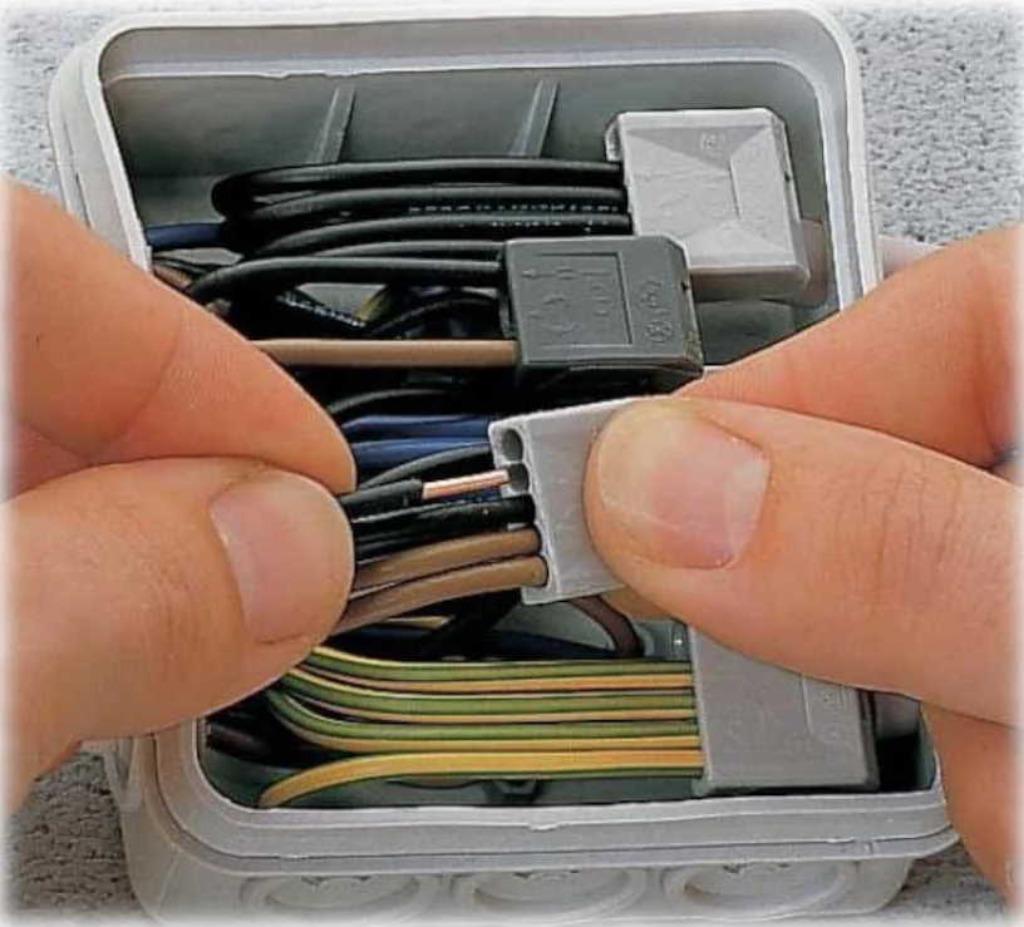 Lot de 668 connecteurs ELIX neufs, faciles à enficher, Bricolage & Construction, Enlèvement ou Envoi, Neuf, Câble ou Fil électrique
