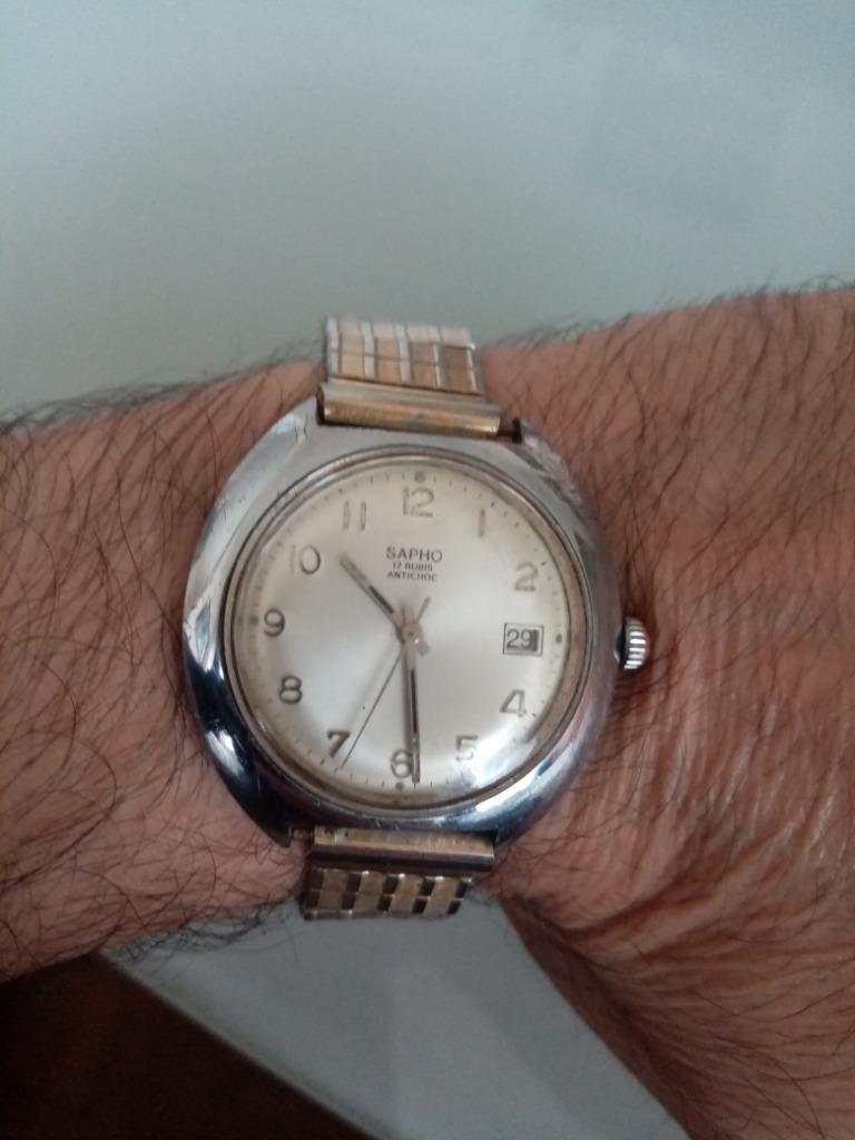 Montre mechanique antichoc  Suisse "Sapho" 17 rubis  60s, Montre-bracelet, Autres marques, 1930 à 1960, Enlèvement ou Envoi