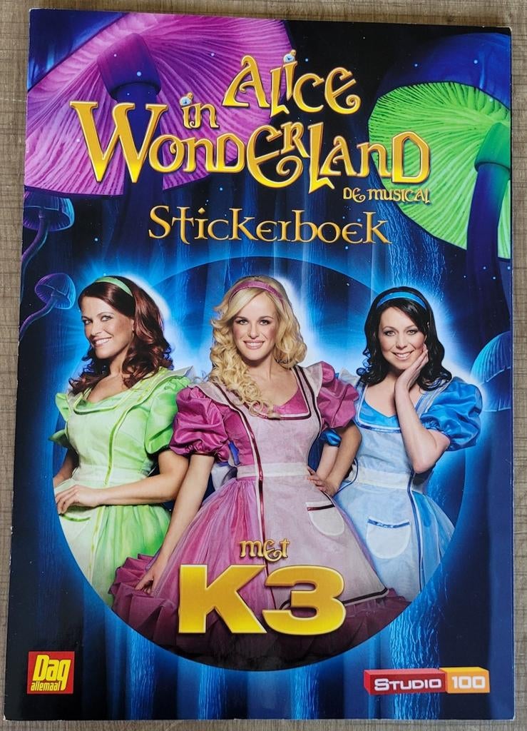 K3 stickeralbum: Alice in Wonderland, Ophalen of Verzenden, Gebruikt, Film, Tv of Omroep