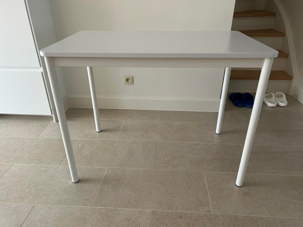Witte tafel zo goed als nieuw, Ophalen, Zo goed als nieuw