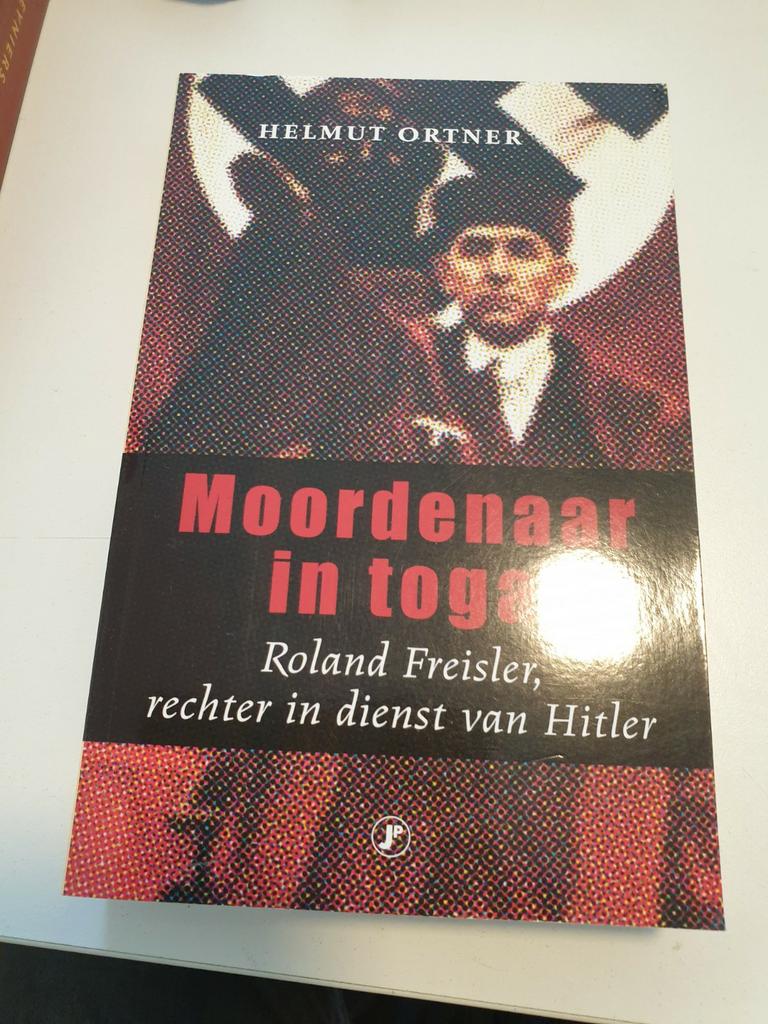Helmut Ortner - Moordenaar in toga, Ophalen of Verzenden, Zo goed als nieuw, Helmut Ortner