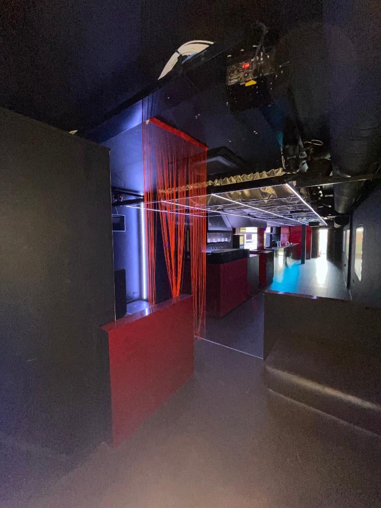 danscafé installatie, Ophalen
