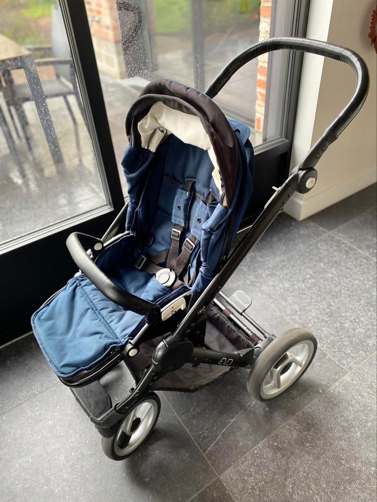 Buggy / kinderwagen Mutsy Evo met tal van benodigdheden., Enlèvement, Utilisé, Poussette, Mutsy