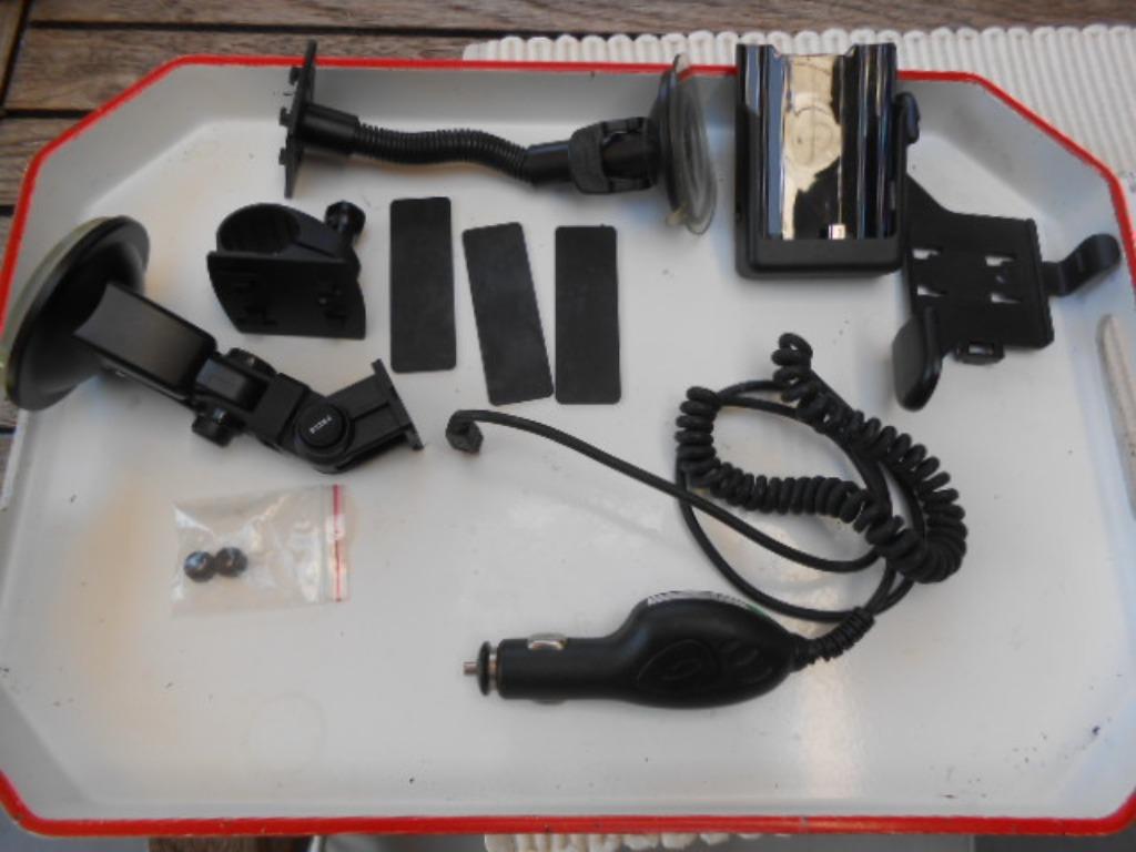 auto adaptor voor GSM - GPS Atech DC10-30V/1,3A, Ophalen of Verzenden, Zo goed als nieuw
