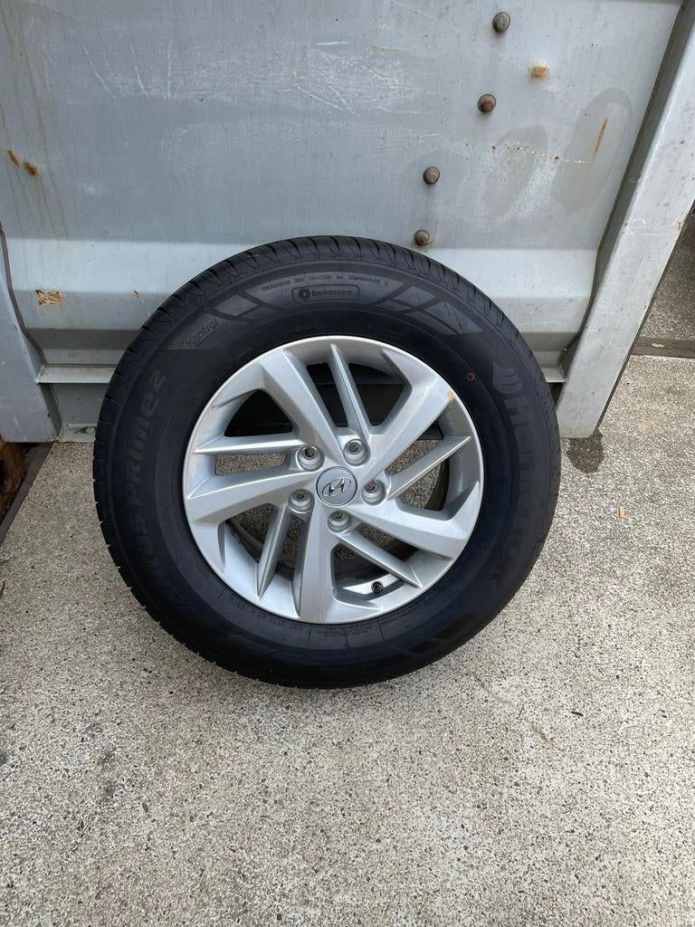 Hyundai Tucson reservewiel 215/70 R16 100H, Enlèvement