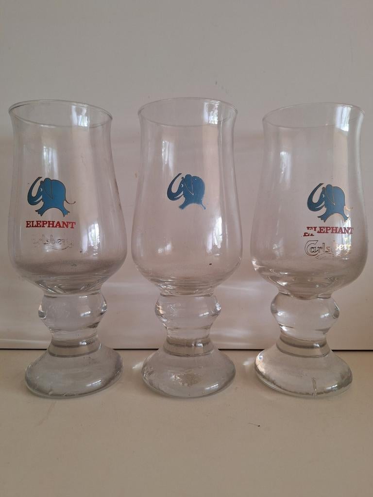 3x oude zeer zware glazen Carlsberg Elephant beer, Collections, Enlèvement ou Envoi, Comme neuf