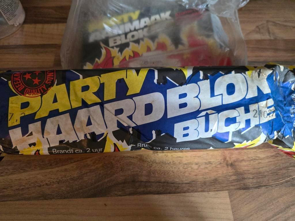 Haarblok , paraffine haard blok, briquette, Hobby en Vrije tijd, Ophalen