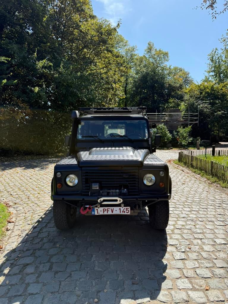 DEFENDER 110 TD4, 2500 cc, Zwart, Zwart, Defender