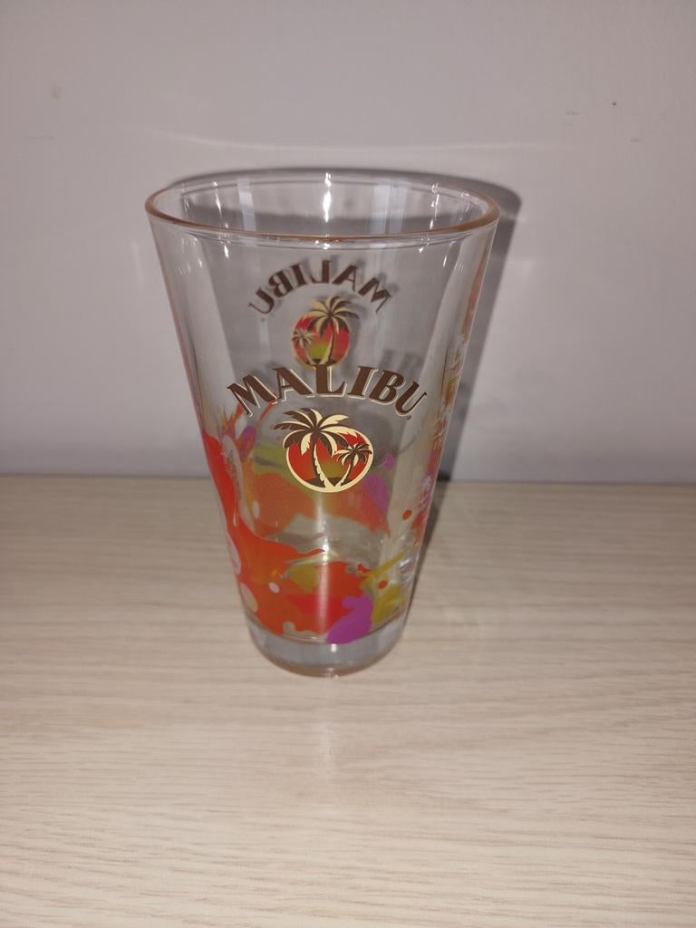 Malibu cocktail glas, Ophalen of Verzenden, Zo goed als nieuw, Borrel- of Shotglas