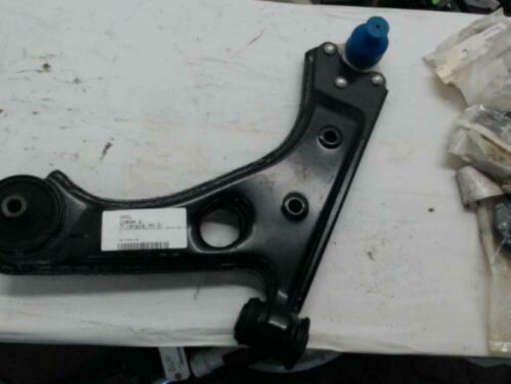 Triangle de suspension avant gauche Opel Corsa E - Opel Adam, Enlèvement, Utilisé, Opel