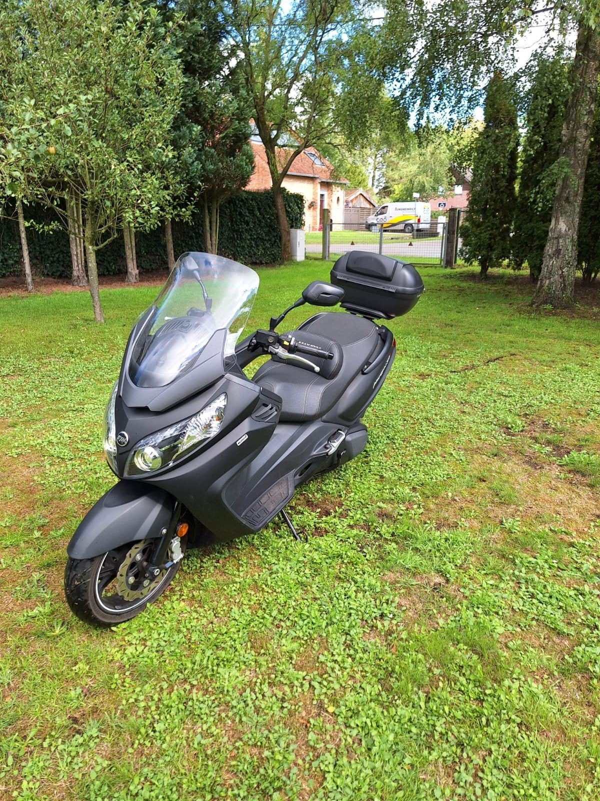 Sym Maxsym 600 moto scooter, Ophalen
