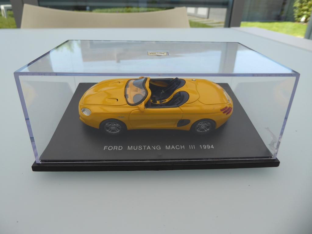 94 Ford Mustang Mach 3 in box, Ophalen of Verzenden, Zo goed als nieuw, Universal Hobbies
