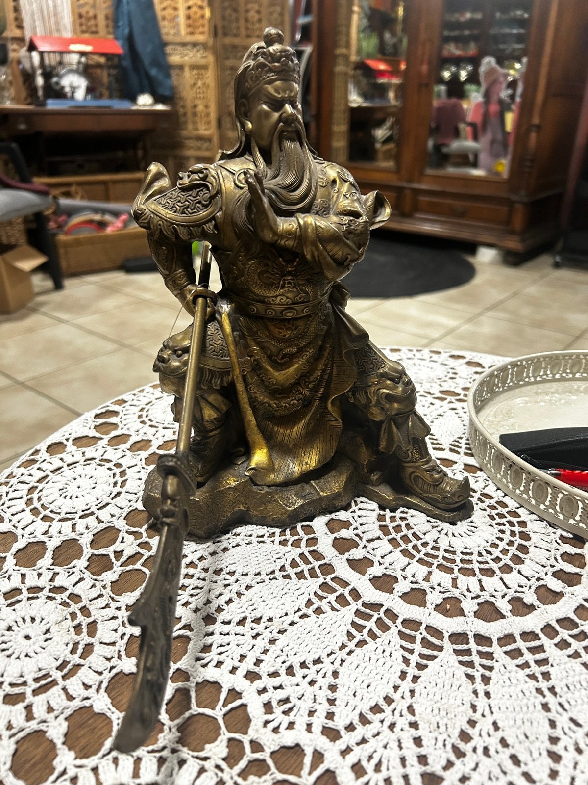 Statue en bronze, Enlèvement, Bronze