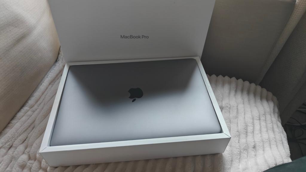 Macbook Pro M2 512 Gb Qwerty, Computers en Software, Ophalen of Verzenden