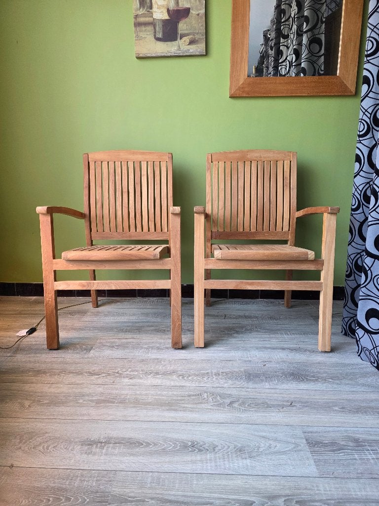 2 chaises empilables en teck, Jardin & Terrasse, Chaises de jardin, Enlèvement, Neuf, Bois de teck, Empilable
