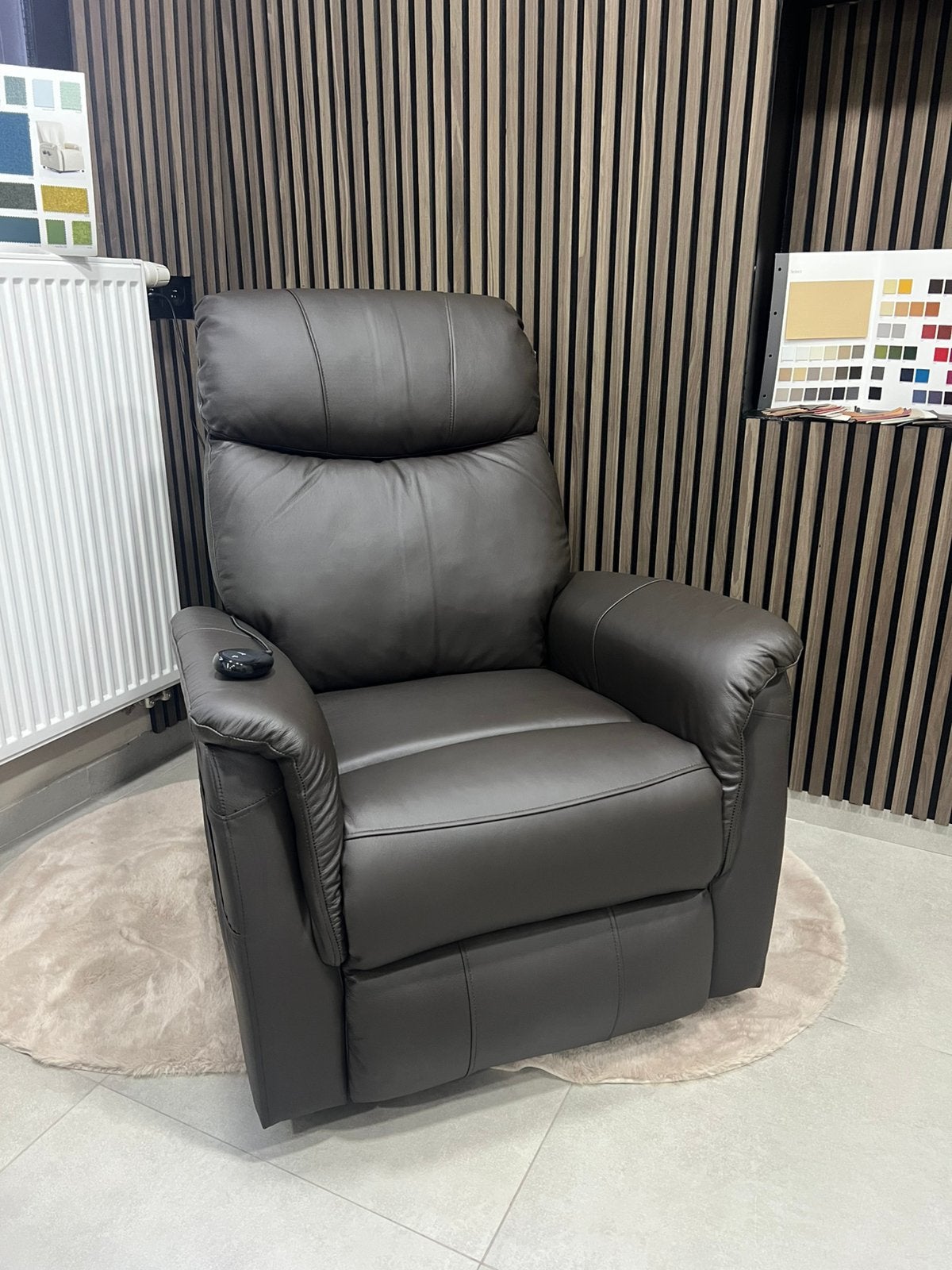 NOUVEAU FAUTEUIL INCLINABLE ÉLECTRIQUE LIVRAISON GRATUITE !, Enlèvement ou Envoi, ., ., Cuir