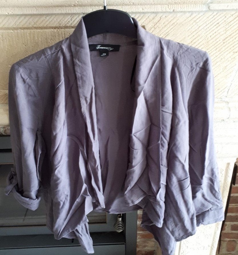 Blouse/Vest/jasje - Forever21 - maat M - grijs/antra - € 2.5, Kleding | Dames, Truien en Vesten, Maat 38/40 (M), Verzenden, Zo goed als nieuw