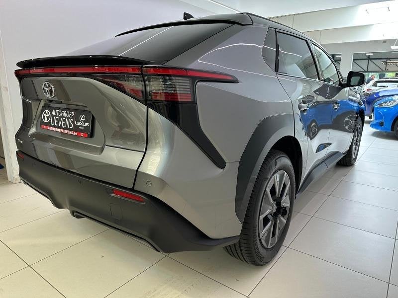 Toyota bZ4X 71,4 kWh 2WD BUSINESS, Autos, Argent ou Gris, Achat, 5 portes, Ordinateur de bord