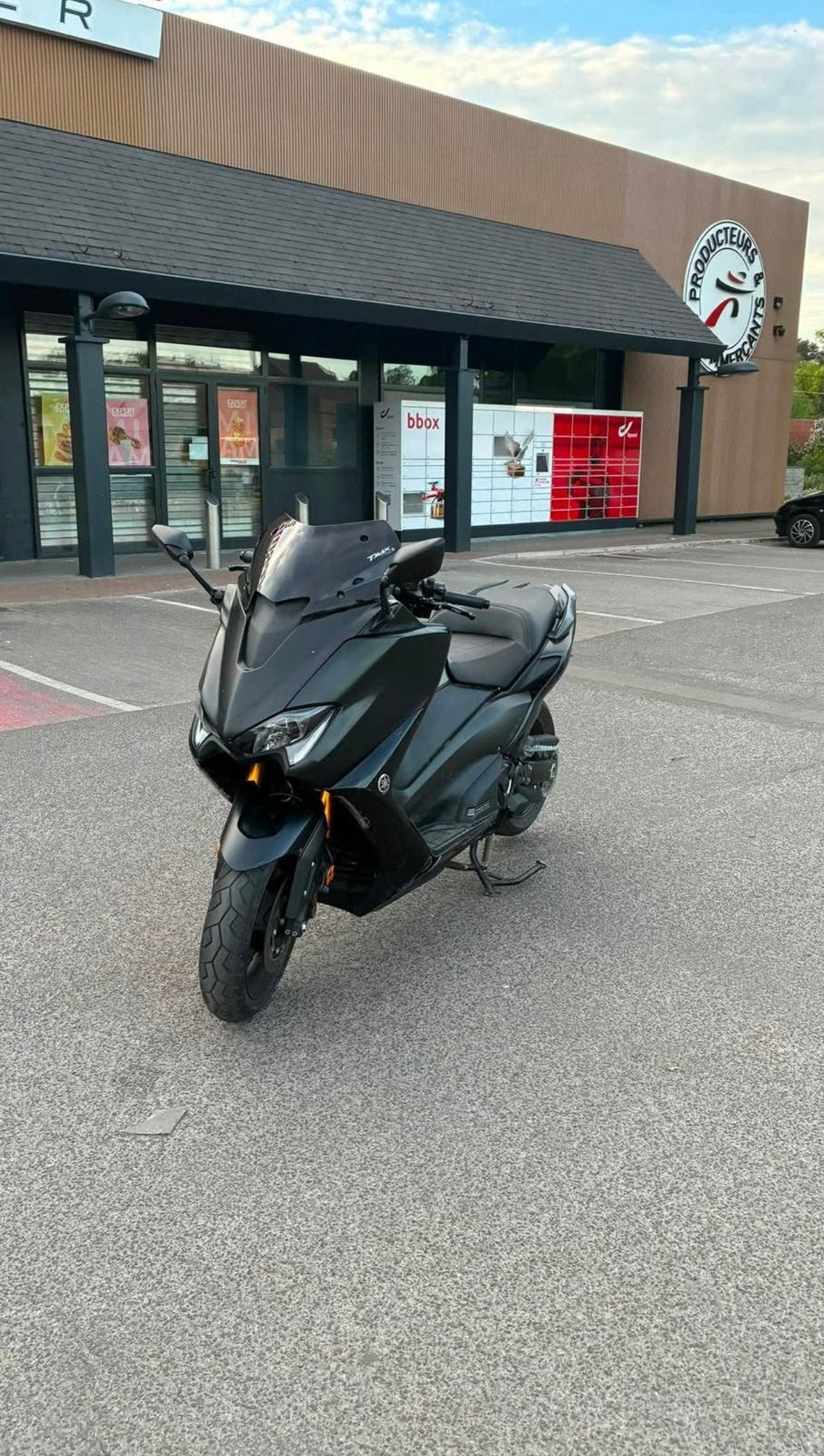 Yamaha T-Max 560 Tech Max 2021, Ophalen of Verzenden, Zo goed als nieuw, Elektrisch