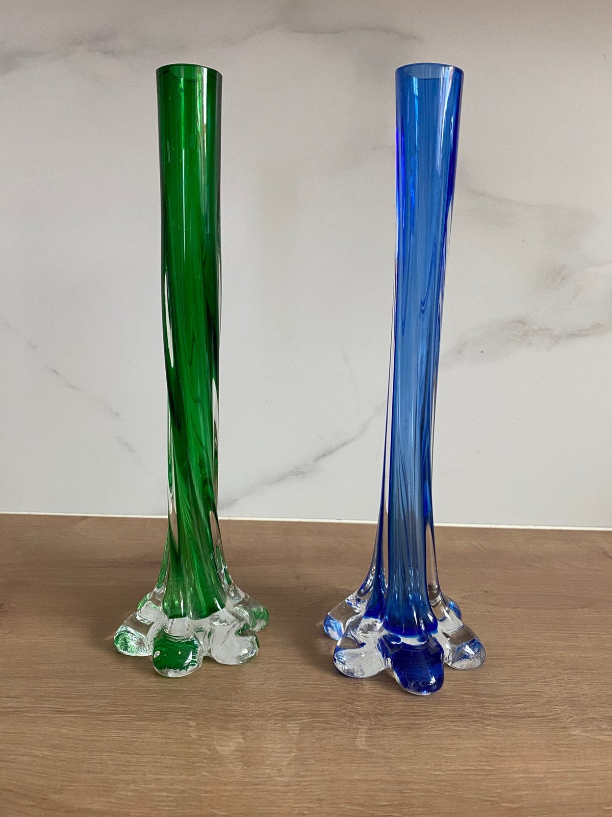 Soliflore verte et bleu, Huis en Inrichting, Woonaccessoires | Vazen, Ophalen, Zo goed als nieuw, Blauw, Glas