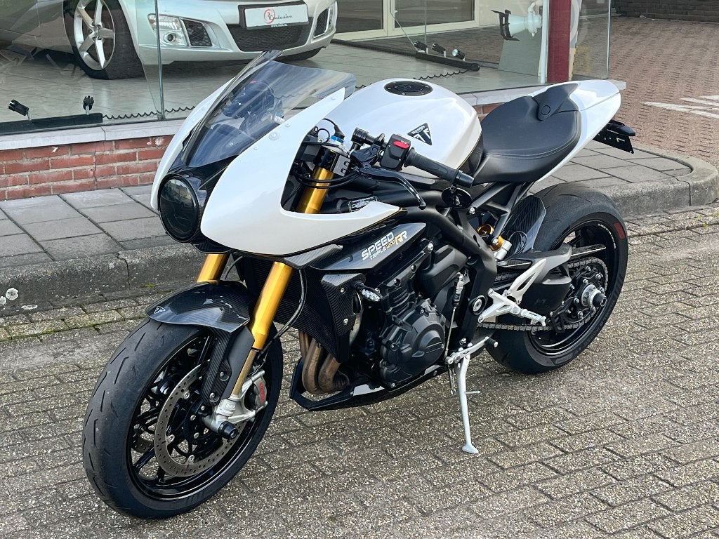 Triumph Speed Triple 1200 RR, Motos, Motos | Triumph, Poignées chauffantes, Occasion, Plus de 35 kW, Particulier