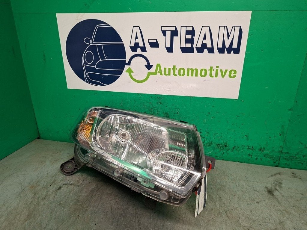 PHARE / OPTIQUE AVANT DROIT Dacia (|260105344R|90146515|), Dacia, Renault Deutschland AG, Utilisé, Peter-Huppertz-Straße 5
51063  Köln, DE