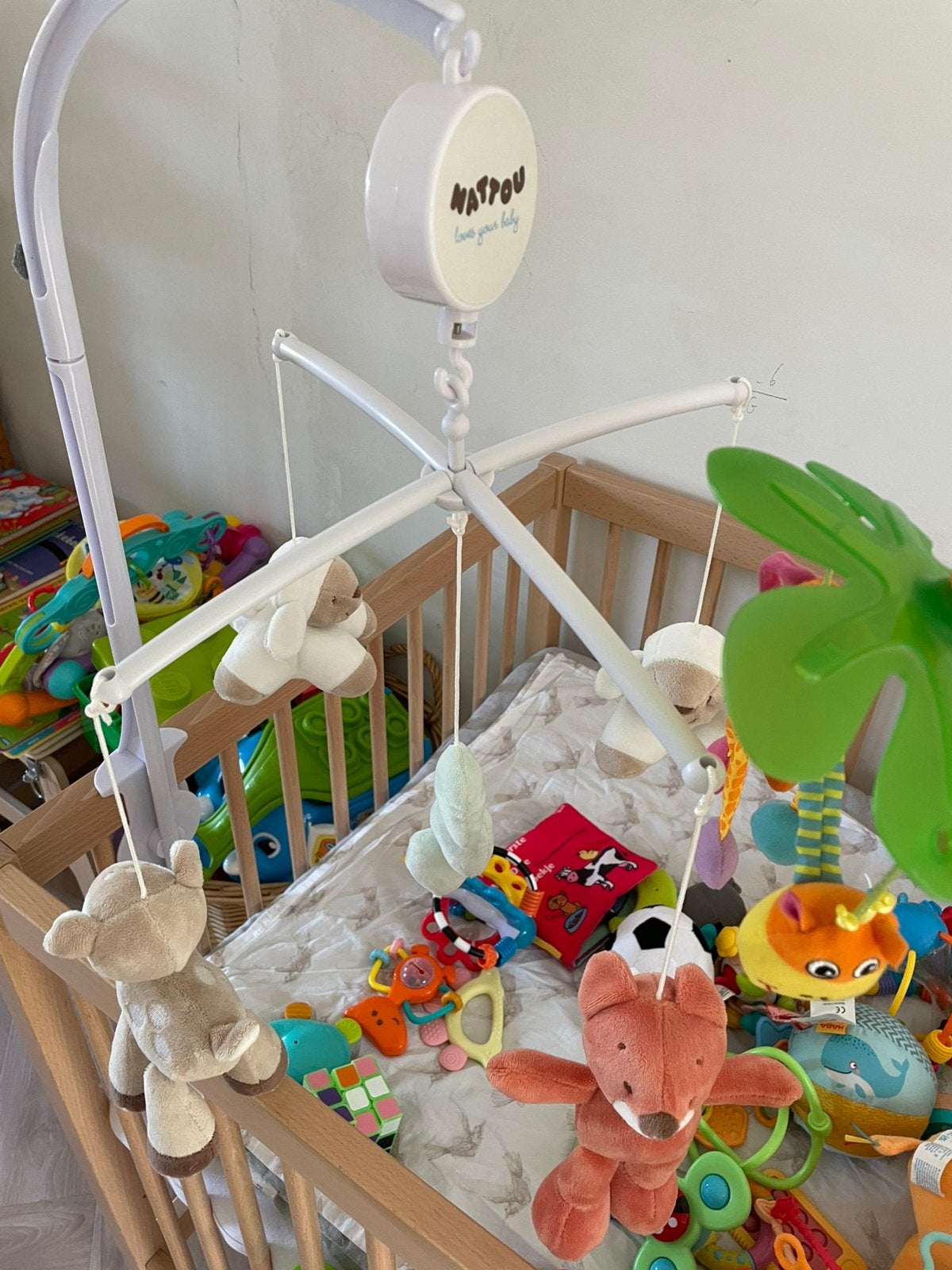 Nattou Mobiel, Kinderen en Baby's, Ophalen, Zo goed als nieuw, Mobiel, Met geluid