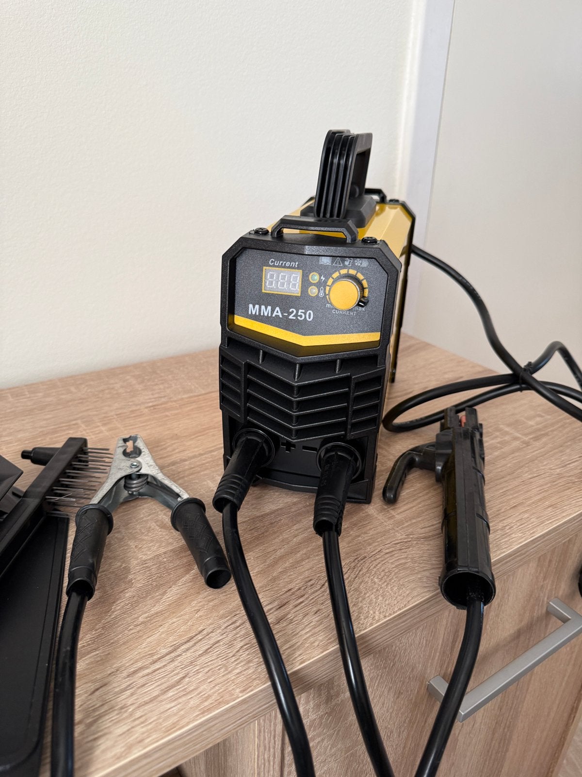 Poste a souder, Bricolage & Construction, Enlèvement ou Envoi, Comme neuf, 250 ampères