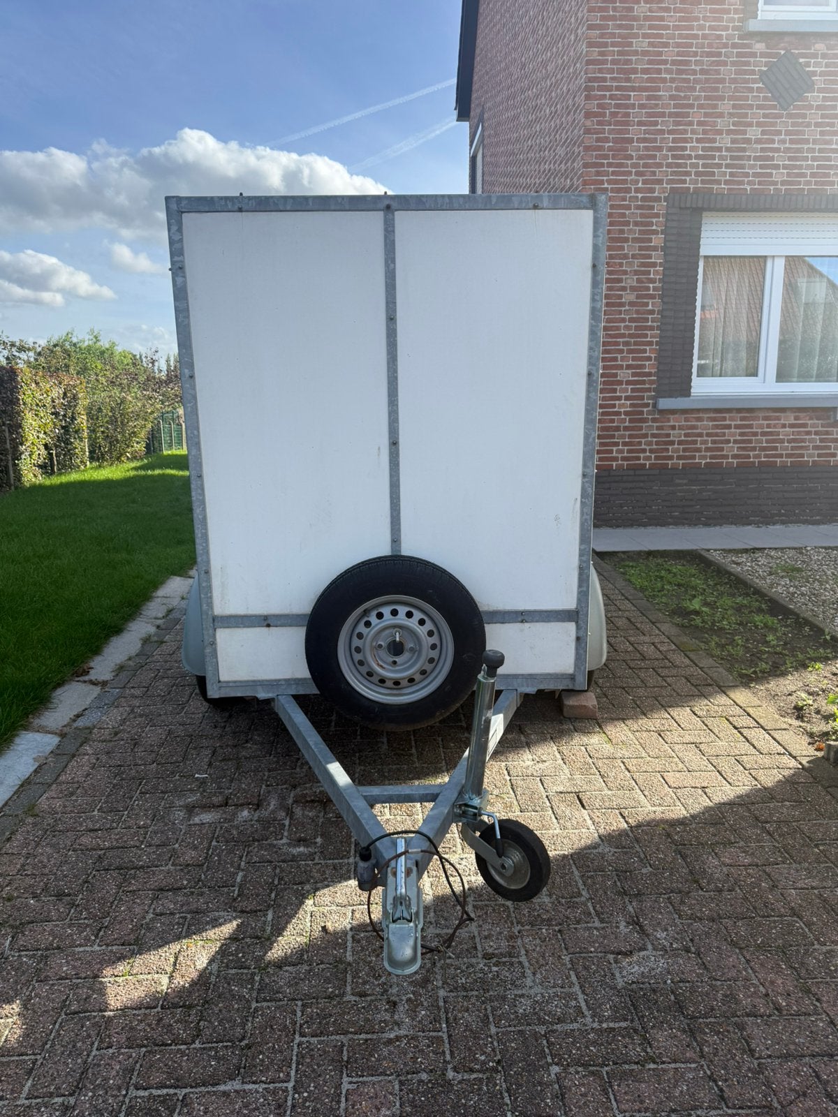 Remorque fermée de 750 kg, Autos : Divers, Enlèvement, Comme neuf