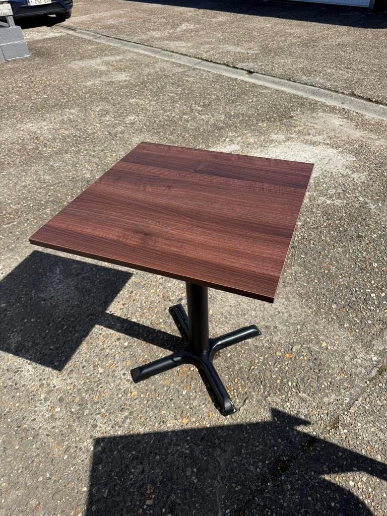 Horeca tafels 60x60 – stevig – 2 stuks beschikbaar, Huis en Inrichting, Tafels | Statafels, Gebruikt, Ophalen