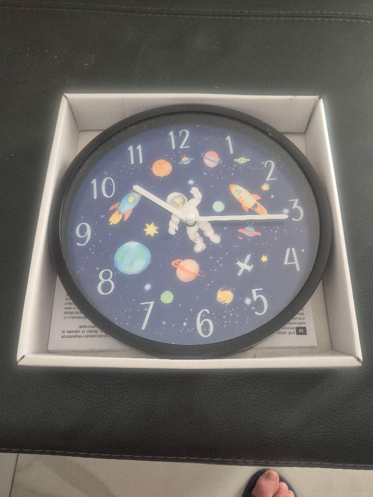 Wand klok de ruimte, Huis en Inrichting, Ophalen, Nieuw, Analoog, Wandklok