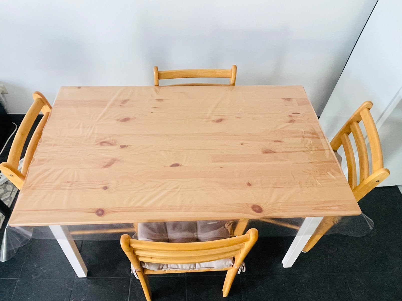Dining table with 6 chairs for sale, Huis en Inrichting, Ophalen, Zo goed als nieuw