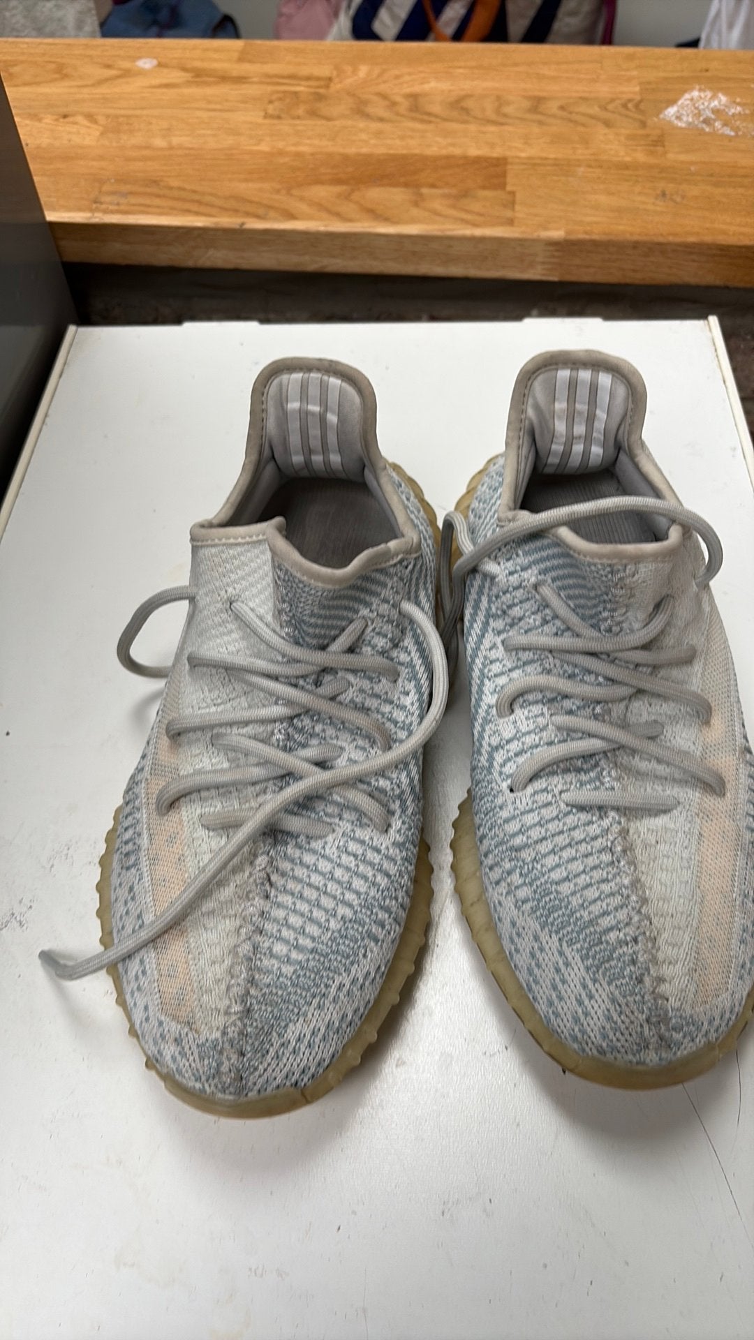 Baskets Adidas Yeezy Boost 350 V2 Cloud White, Enlèvement ou Envoi, Comme neuf
