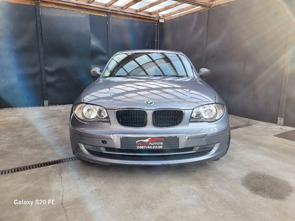 BMW 118d, Auto's, BMW, Euro 5, 1995 cc, Zwart, 4 cilinders