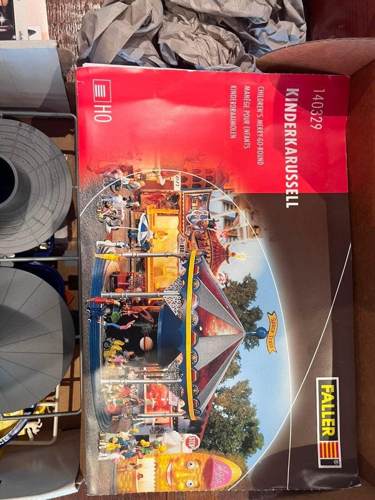 Faller carroussel pour enfants 140329, Hobby & Loisirs créatifs, Trains miniatures | HO, Enlèvement ou Envoi, Neuf, Autres types