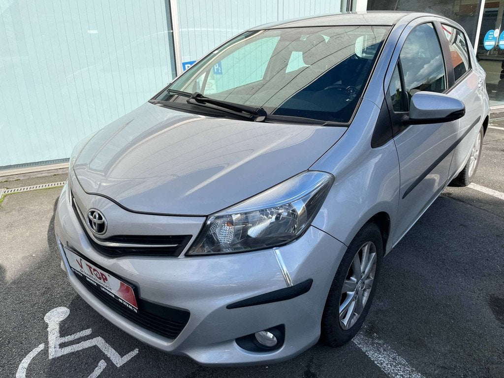Toyota Yaris Yaris 1.33i VVT-i Dynamic (bj 2014), Auto's, Toyota, Bedrijf, Te koop, Yaris, ABS, Airbags, Airconditioning, Bluetooth