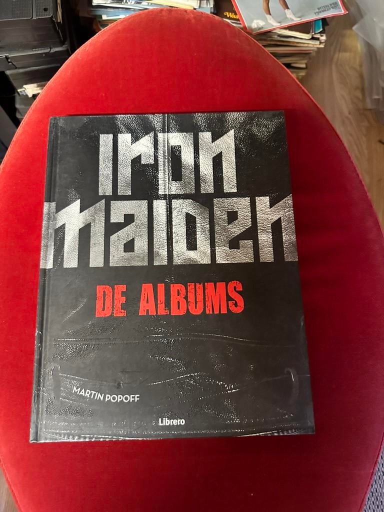 Iron Maiden, Ophalen