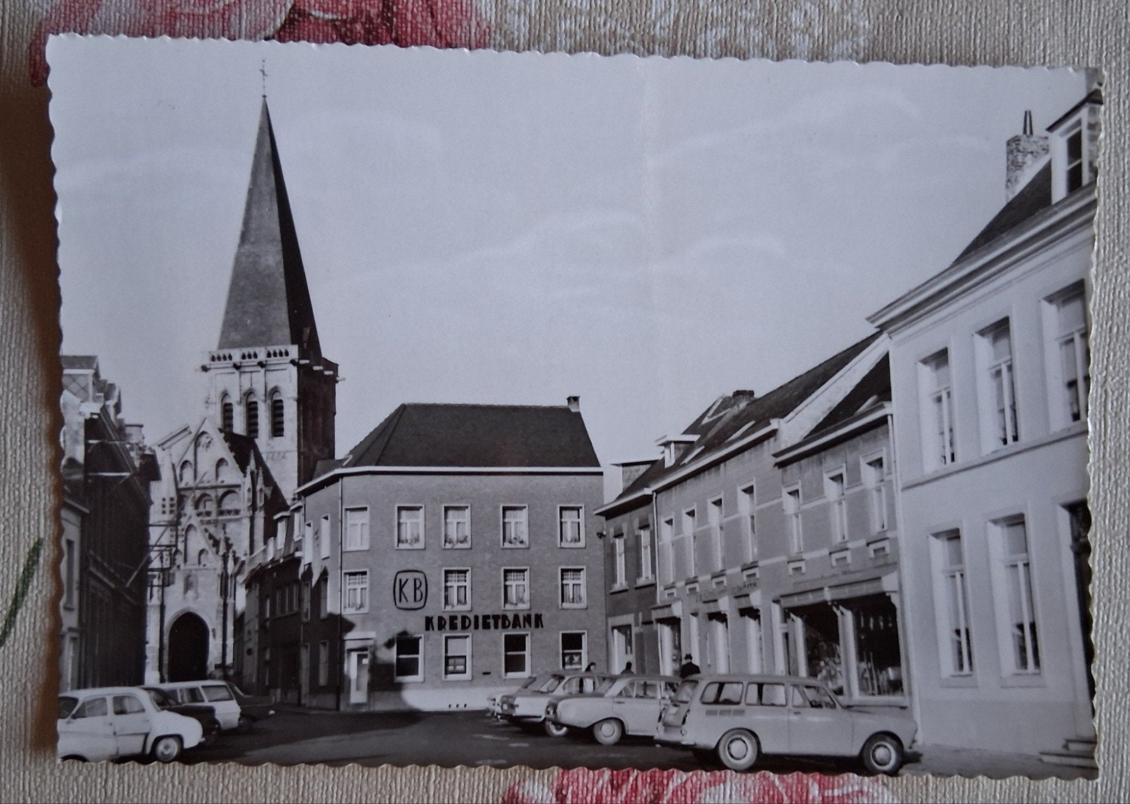 vintage Postkaart Markt en St. Martinuskerk in Asse, Ophalen of Verzenden