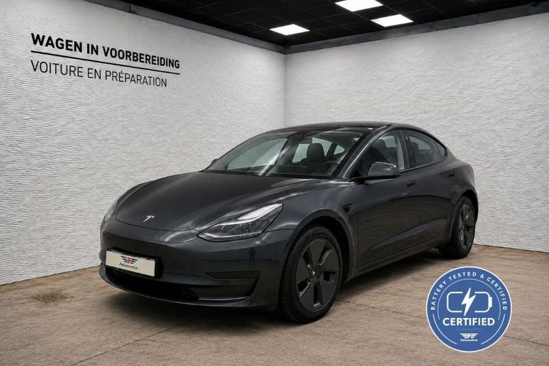 Tesla Model 3 *55kWh*STANDARD-PLUS*RWD*325PK*491 KM WLTP*, Auto's, Automaat, Gebruikt, 491 km, Leder