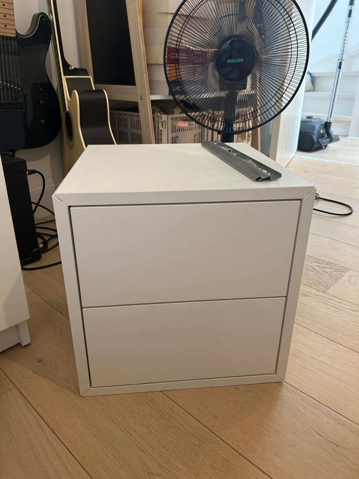 Ikea wit nachtkastje, Huis en Inrichting, Ophalen, Gebruikt