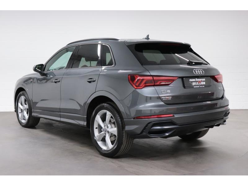 Audi Q3 2.0 TDI S-LINE QUATTRO 6MT Audi Q3 2.0 TDI S-LINE QU, Auto's, Euro 6, 111 kW, 150 pk, SUV of Terreinwagen
