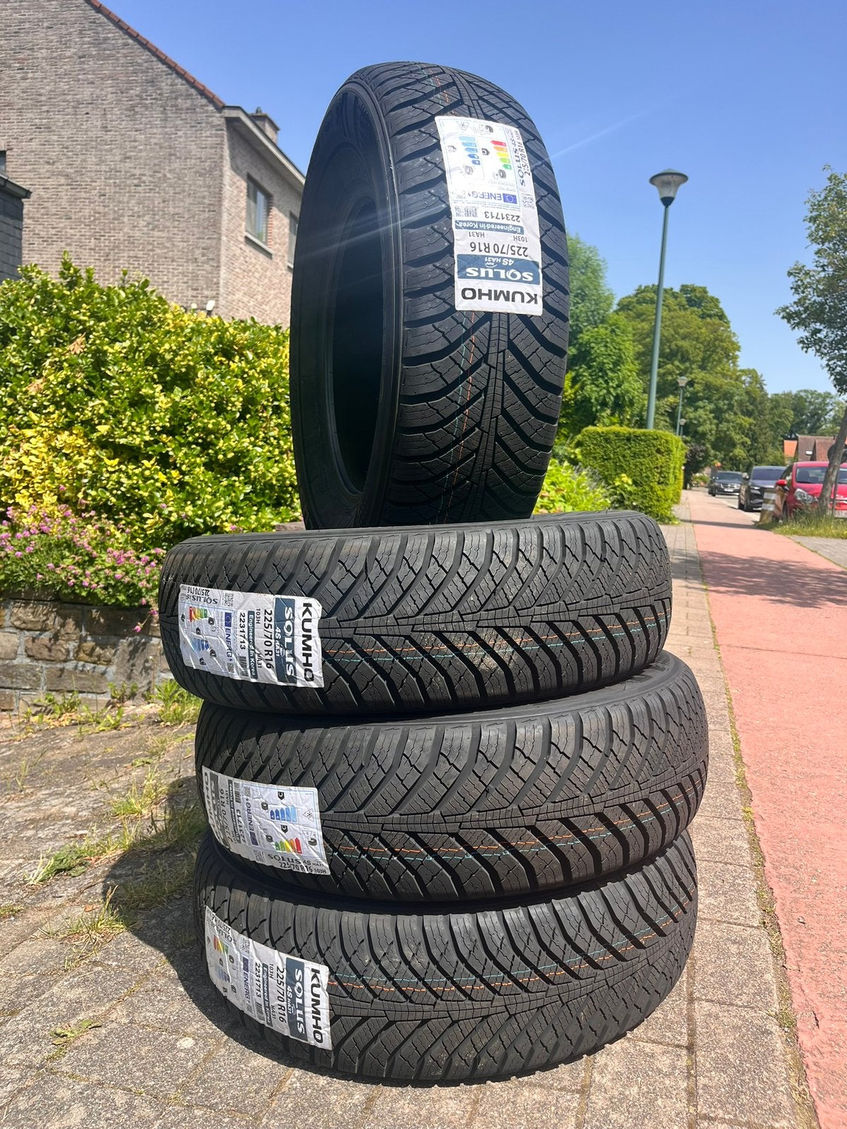 4 Pneus NEUFS 4S Kuhmo 225/70 R16 - Nieuwe BANDEN, Autos : Pièces & Accessoires, Pneus & Jantes, Neuf, 4 Saisons, 16 pouces, Pneu(s)