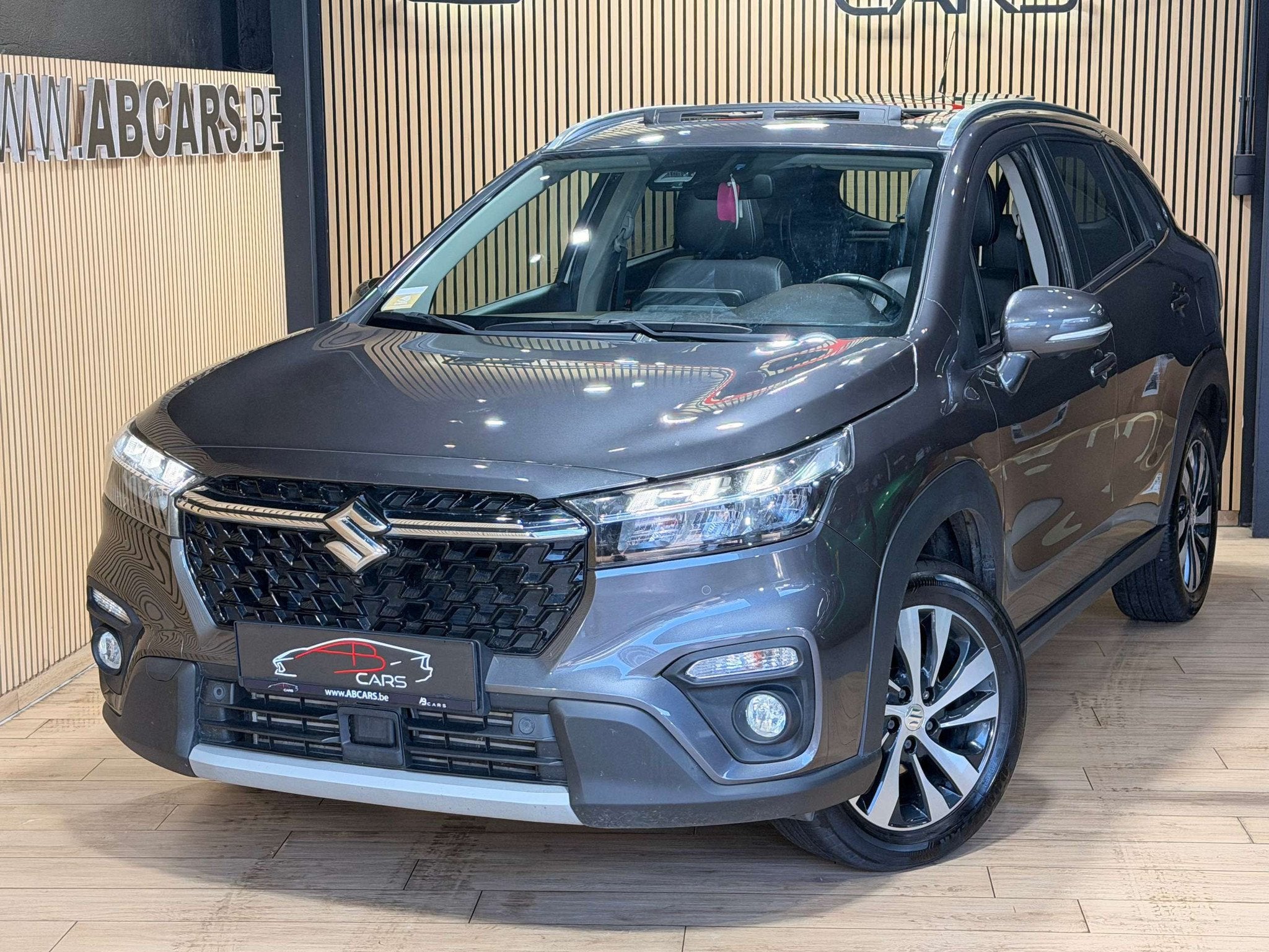 Suzuki S-Cross 1.4 Turbo Boosterjet 48V Hybrid * GARANTIE 12, Autos, Cuir, Argent ou Gris, Achat, Entreprise